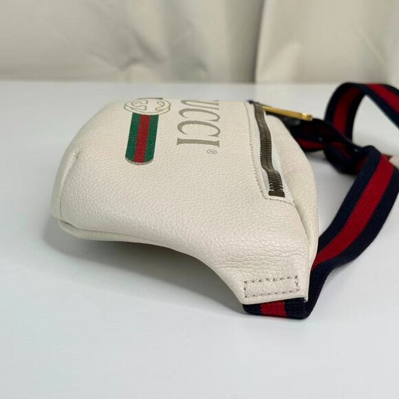 Gucci GG Logo White Leather Bum Bag with Green Red Stripes & Gold Zipper - Picture 3 of 7